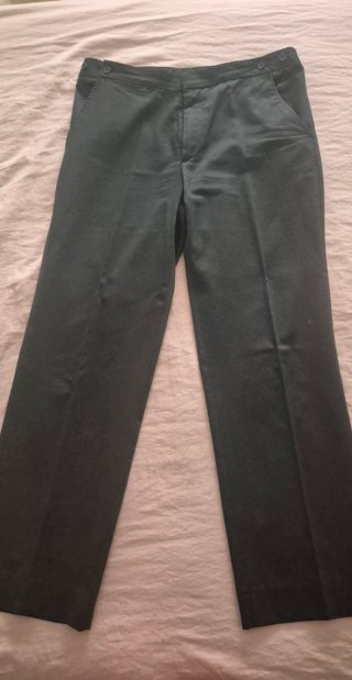 Traje de hombre negro