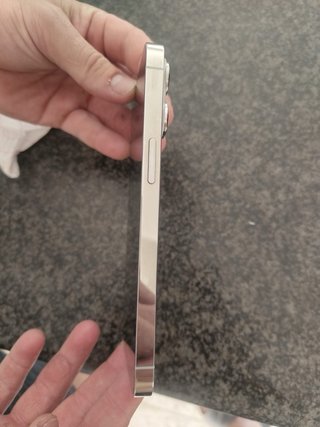 iPhone 13 Pro Apple