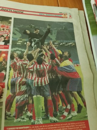 2010 Atlético 2 UEFA campeón marca y As periódicos