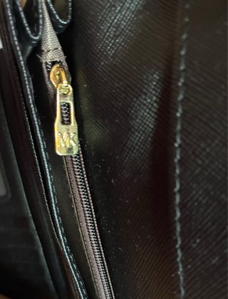 Monedero Michael Kors Negro y Dorado