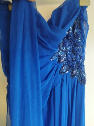 Vestido fiesta elegante azul