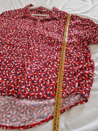 Camisa Compañía Fantástica Estampada Talla L