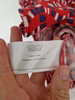 Camisa Compañía Fantástica Estampada Talla L