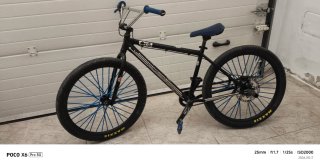 Bici Stunt Collective C2