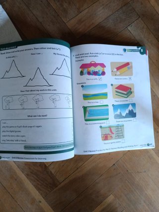 LEAD THE WAY 2 Activity Book