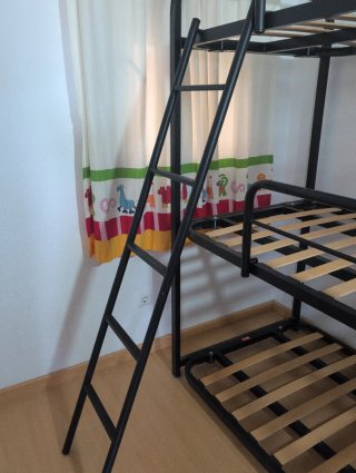 Litera triple metálica negra