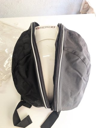 Mochila para casco acolchada nueva a estrenar