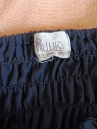 Pantalón negro ancho