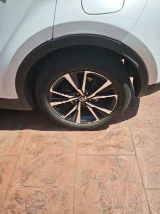 Toyota C-HR 2024