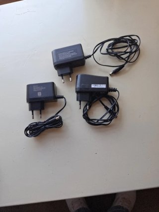 Cargadores OEM AC ADAPTOR AA-091ABN 9V 1A