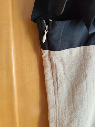 NUEVO Vestido botones beige tirantes negros XS