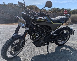 Husqvarna Svartpilen 401