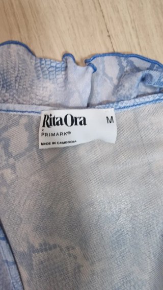Blusa Primark manga larga volantes
