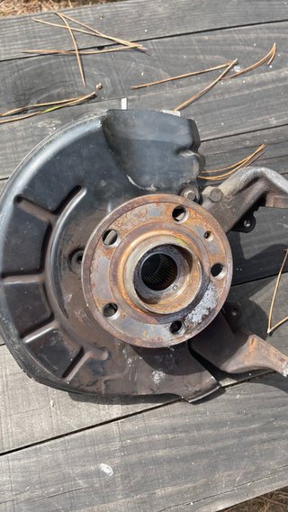 Buje delantero Seat Ibiza 6L