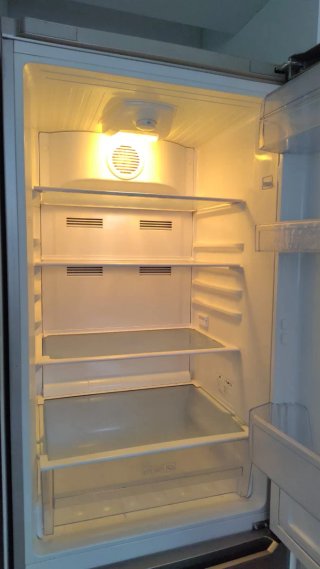 Nevera Beko Combi Aluminio 180cm