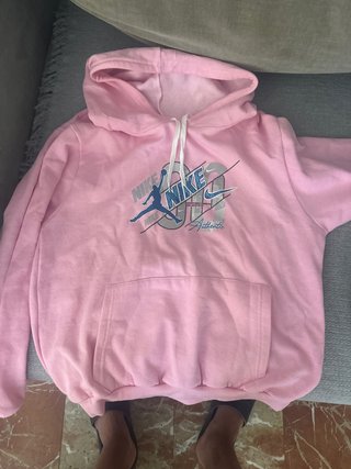 Sudadera rosa Nike con estampado
