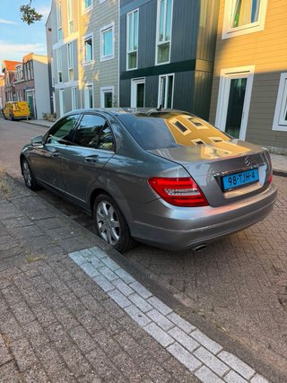 Mercedes-Benz 220 2012