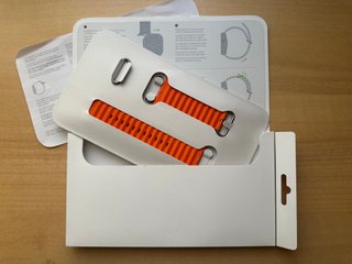Apple Watch ULTRA 49mm. Orange Ocean Band