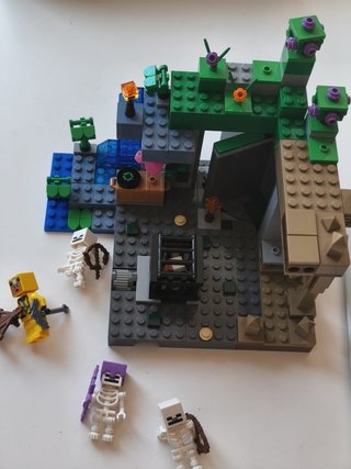 LEGO Minecraft 21189: La Mazmorra del Esqueleto