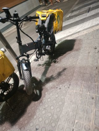 Servicio de recados y transporte en bici eléctrica