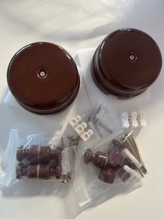 2 Tappi Marroni + Accessori