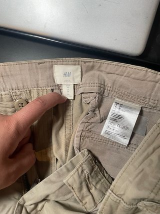 Pantalones cargo beige