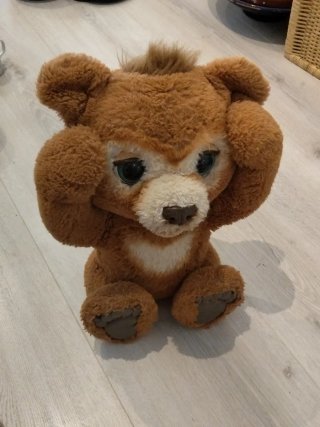 Oso interactivo FurReal Cubby Mi Oso Curioso