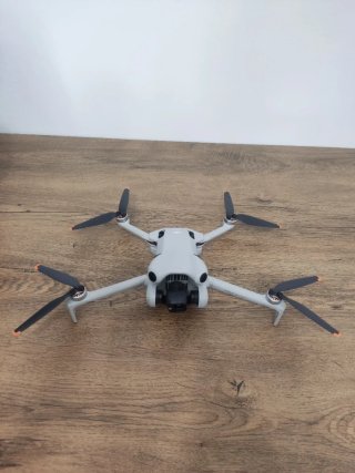 DJI Mini 4 Pro Fly More Combo (DJI RC 2)
