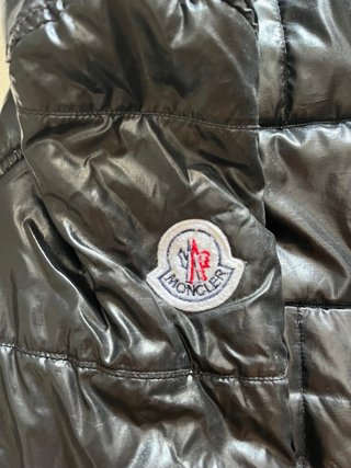 Giacca Moncler lucida nera taglia M