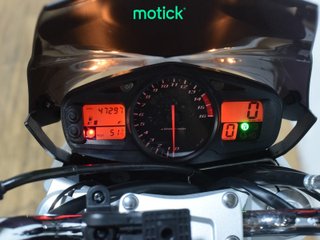 SUZUKI GSR 600 (A)
