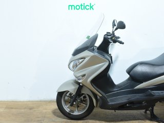 SUZUKI BURGMAN 200