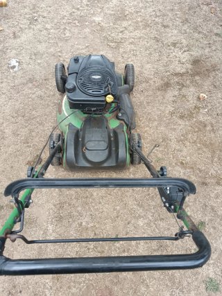 Cortacésped John Deere Verde