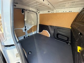 PEUGEOT Partner 1.5 BlueHDI S&S Standard 1000kg 10
