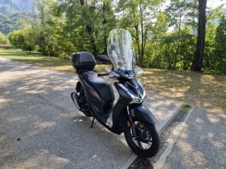 Honda SH 150i Negra