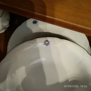 Vajilla porcelana azul y oro