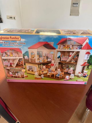 Casa Sylvanian Families con figuras