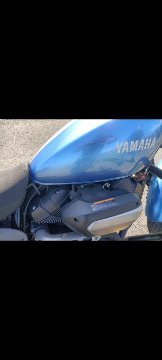 Yamaha XV950 - Moto Cruiser Azul Perfecto estado.