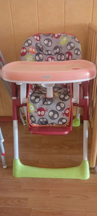Trona infantil con estampado de búhos
