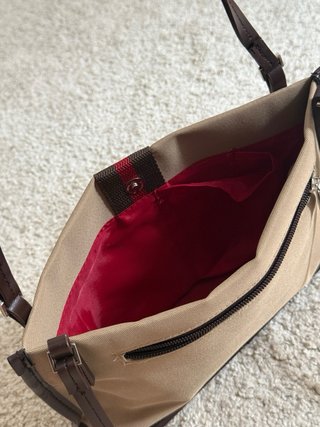 Bolso tote vintage beige con detalles marrones