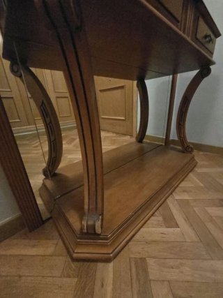 Mueble recibidor de madera y cristal