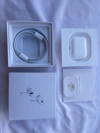 AirPods Pro 2 USB-C NUEVOS SIN USO y ORIGINAL