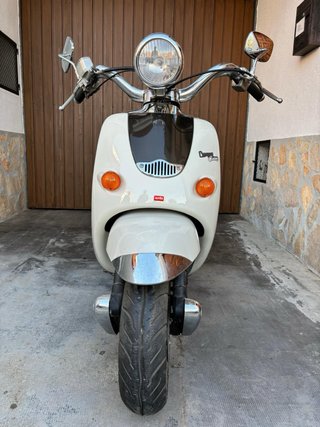 Aprilia Habana Custom 49cc Scooter