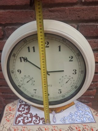 Reloj de Pared Beige y Blanco