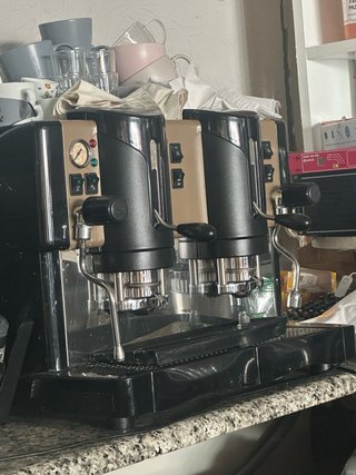 Cafetera de cápsulas doble buen estado
