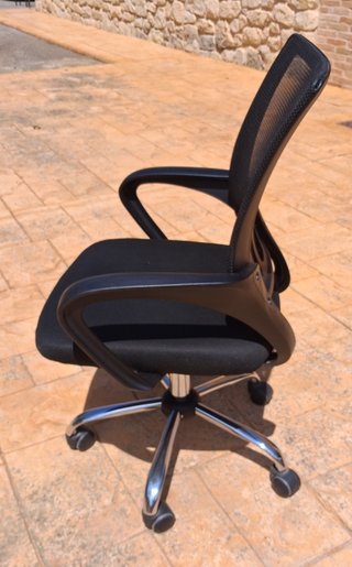 Silla de oficina giratoria regulable