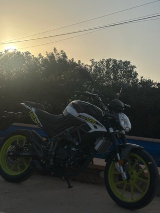 Leonart 125 Pulse Naked Negra/Verde