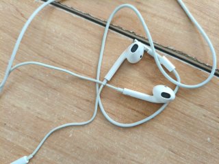 3 Auriculares Blancos de cable Samsung apple