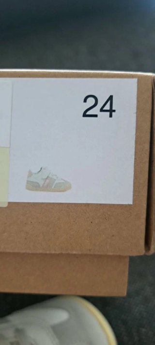 Zapatillas Mustang Free T24 respetuosas