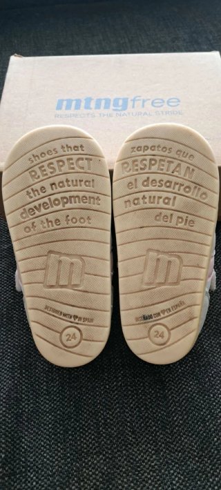 Zapatillas Mustang Free T24 respetuosas