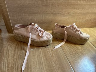 Zapatillas Bershka plataforma rosa